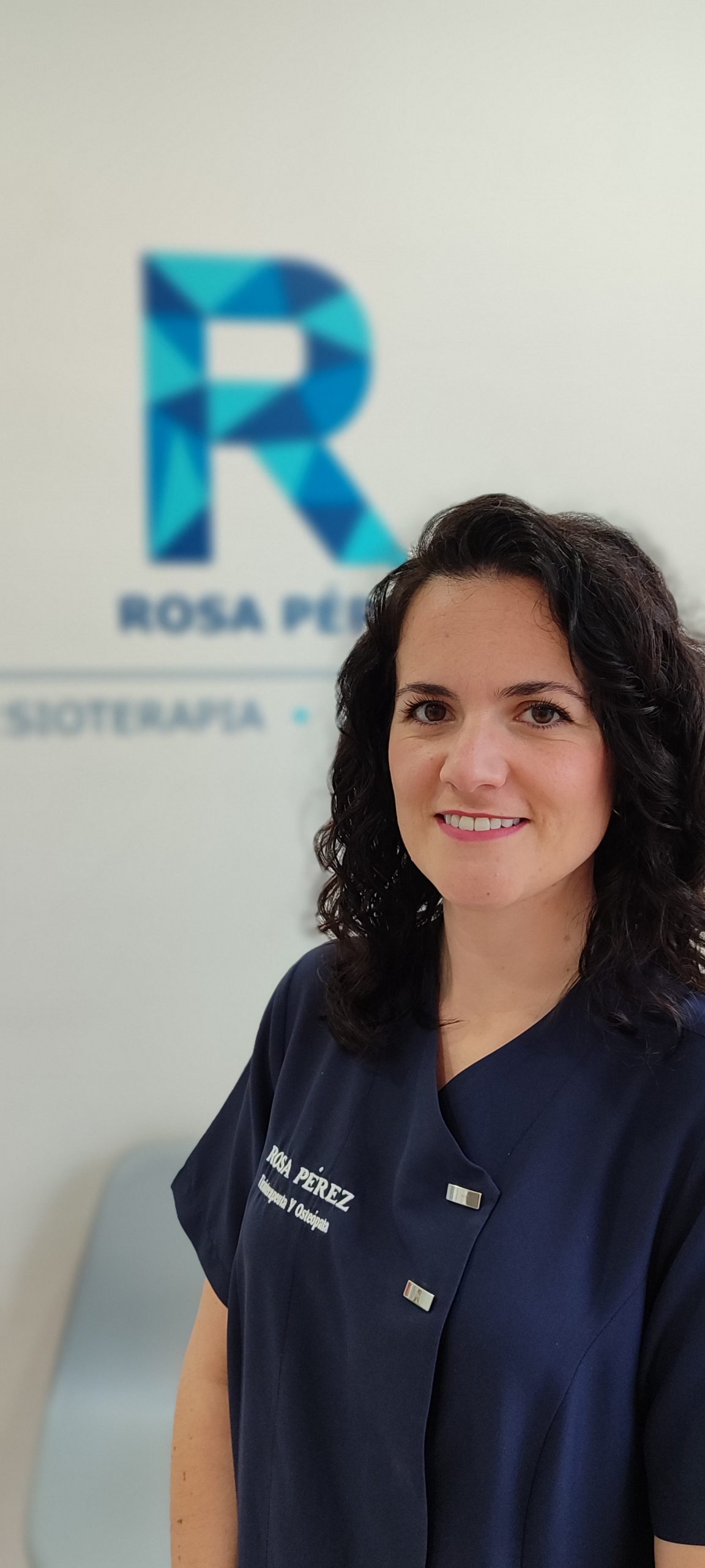 Rosa Pérez Fisioterapeuta y Osteopata Colegiada Granada
